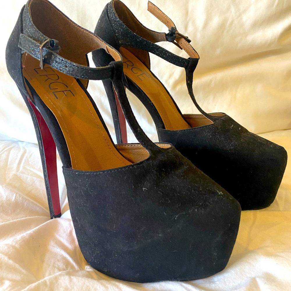 ERGE size 7 platform stiletto heels